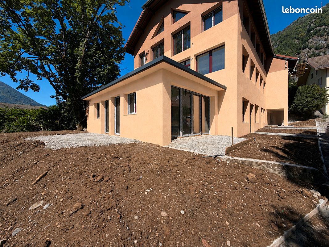 Appartement 4 pièces 85 m² · à Saint-Jeoire · 85 m² · 270 000 €