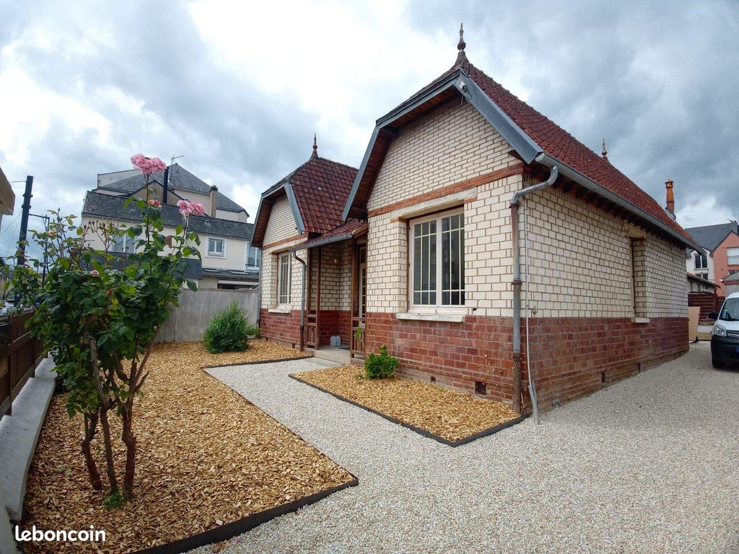 Appartement 5 pièces 125 m² · à Angers · 125 m² · 1 350 €/mois