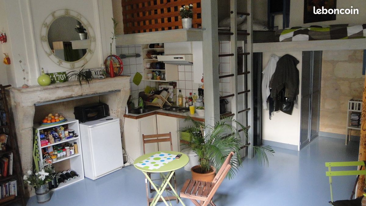 Très beau T1 Bordeaux St Michel/ Ste Croix