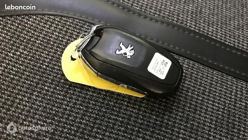 Peugeot 3008 1.2 PureTech 130ch Allure S&S (image 16)