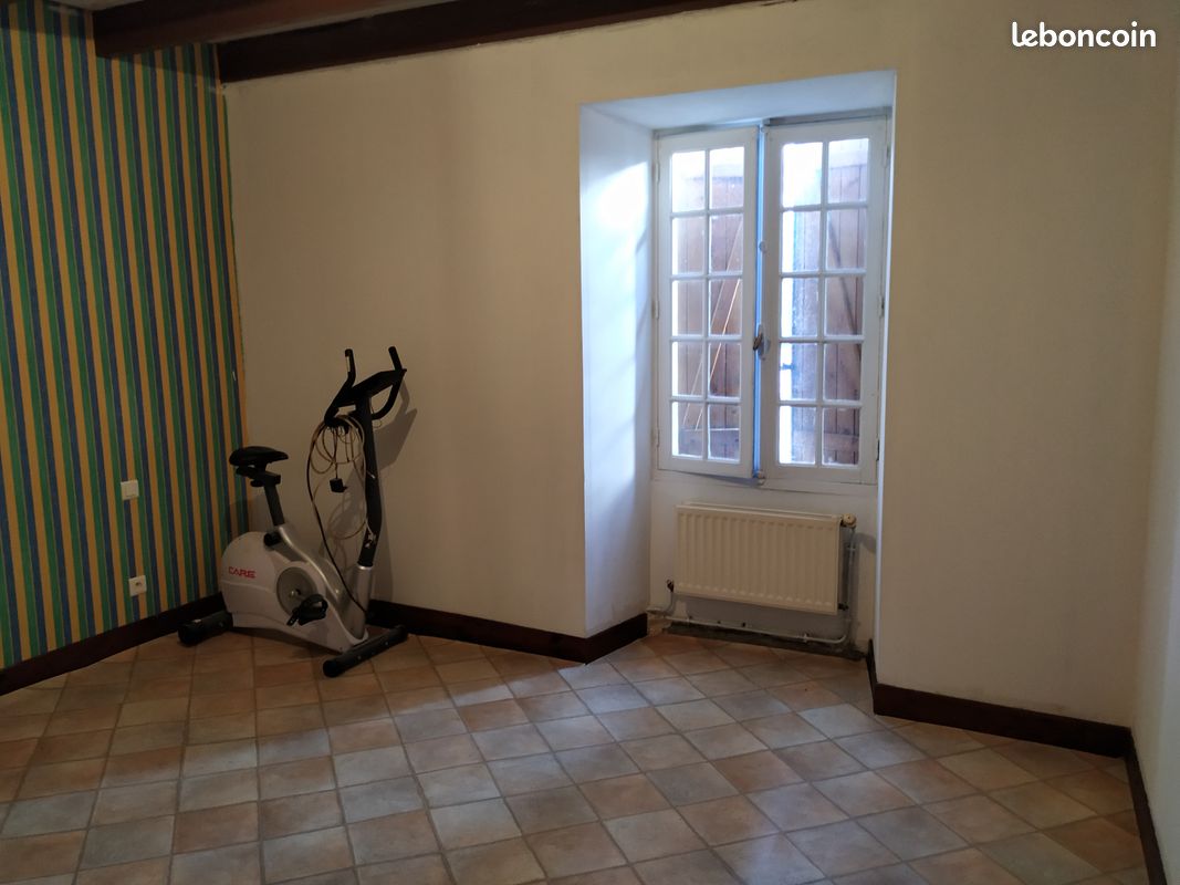 Maison de village 4 pièces 90 m² - Aigre 16140 (image principale 3)