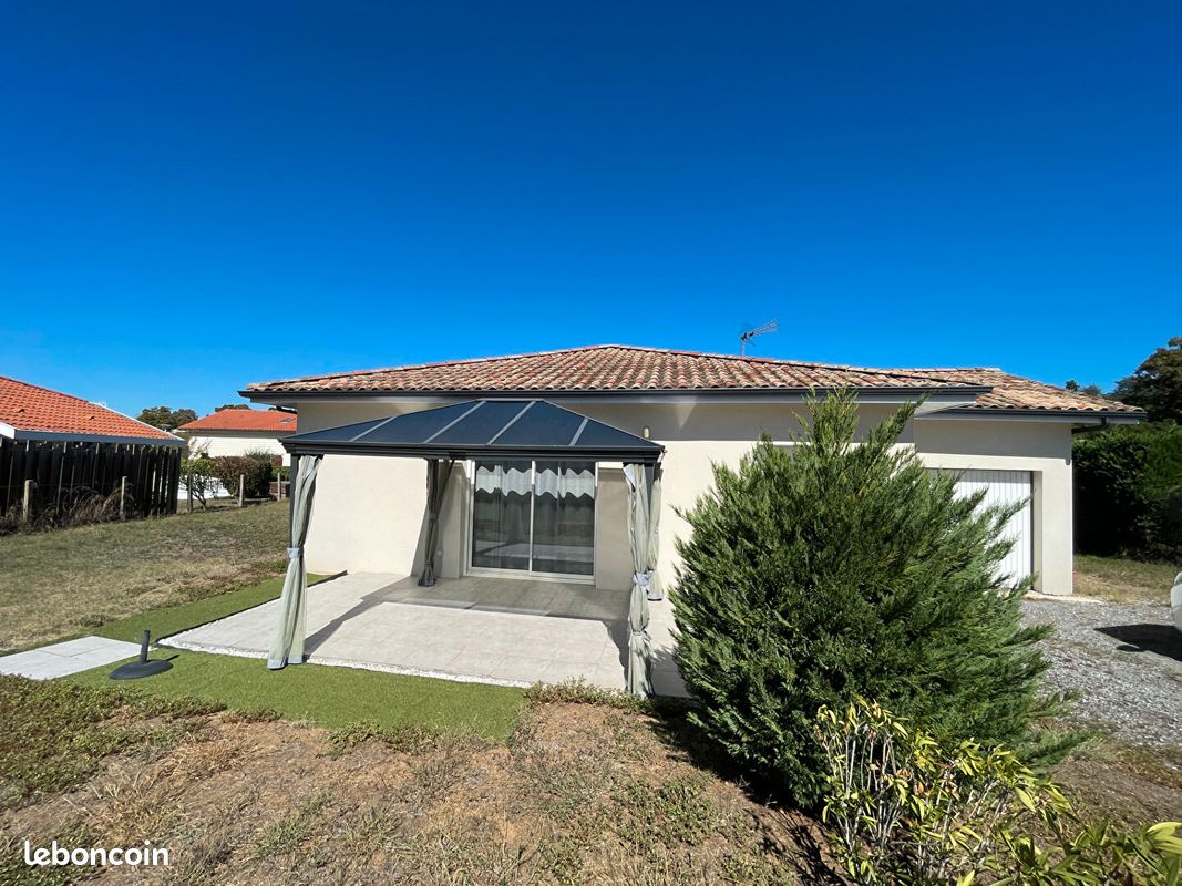 Maison 3 pièces 76 m² · à Saint-Pierre-du-Mont · 76 m² · 217 300 €