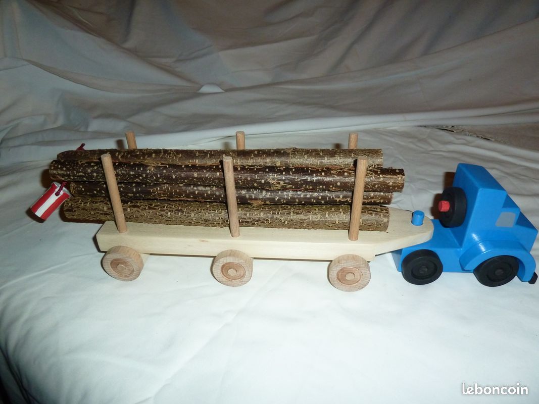 Vend camion transport de bois (image 1)