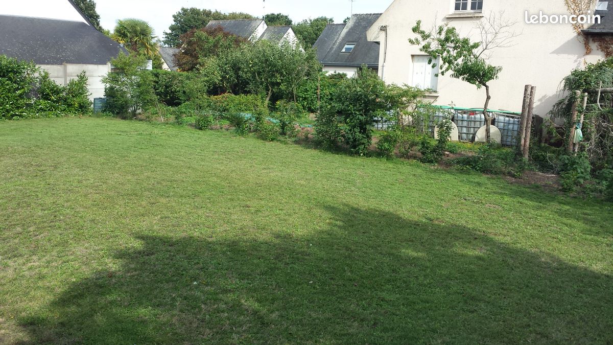 TERRAIN CONSTRUCTIBLE 406m2 · à Domagné · 56 000 €