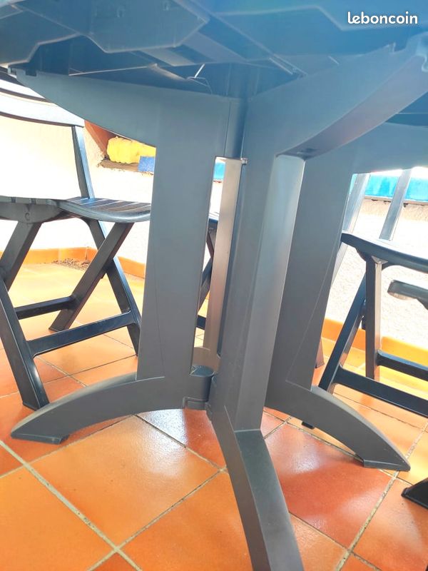 Ensemble SALON DE JARDIN 6 personnes TABLE ET CHAISES GROFILEX (image 3)