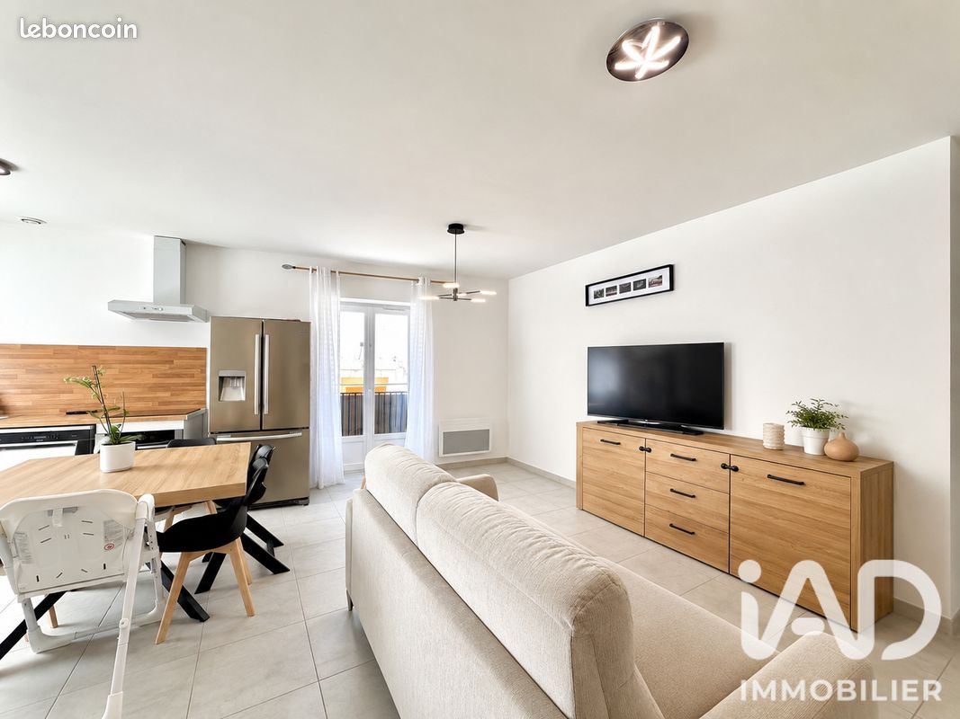Appartement 3 pièces 72 m² · à Montpezat · 72 m² · 150 000 €