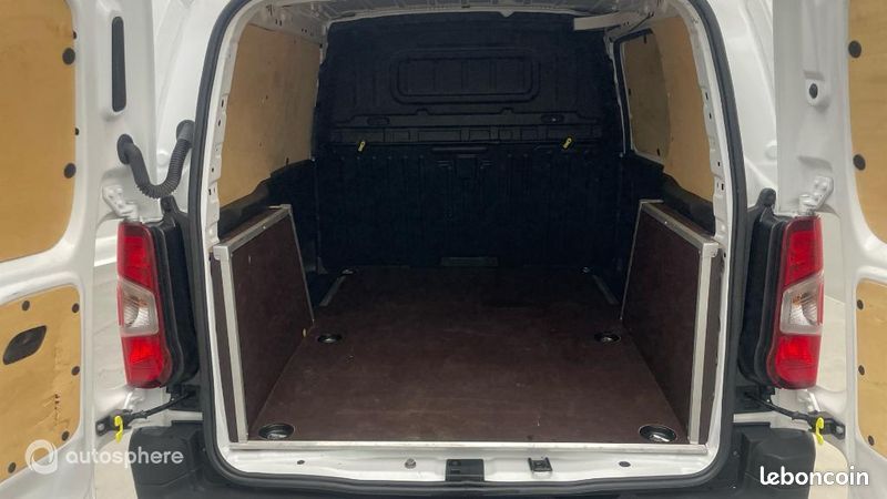 Peugeot Partner Véhicule utilitaire ou Société Standard 650kg BlueHDi 100ch S&S BVM5 Asphalt (image 9)