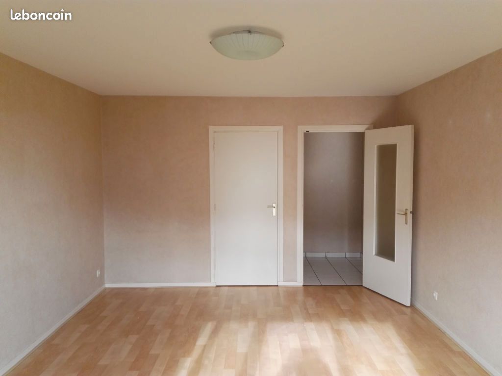 Appartement 3 pièces 65 m² · à Clermont-Ferrand · 65 m² · 640 €/mois
