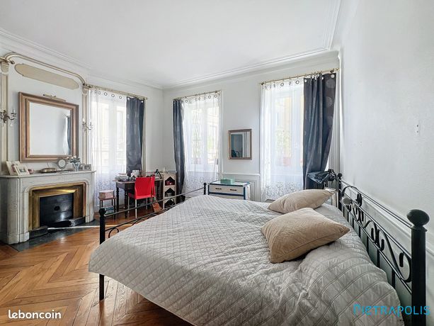 https://img.leboncoin.fr/api/v1/lbcpb1/images/79/96/2d/79962d262689ab4c550e6a1adffa656ca7ac32ce.jpg?rule=ad-image