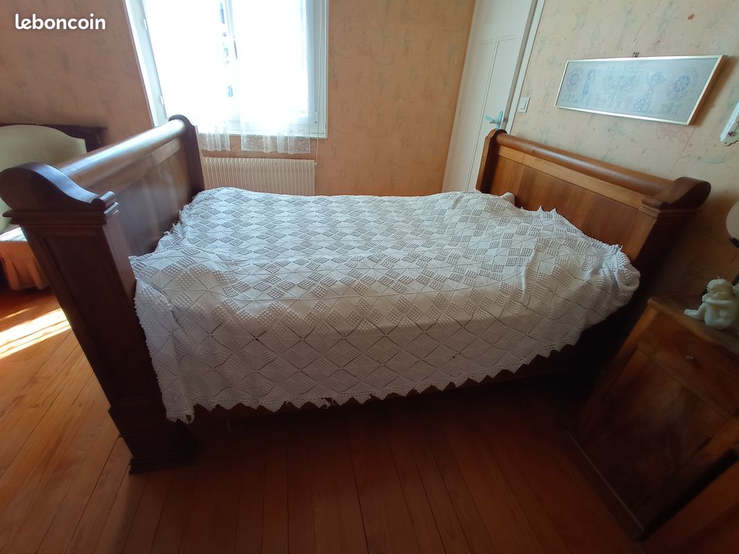 Lit rouleau sommier et matelas à ressorts (image 1)