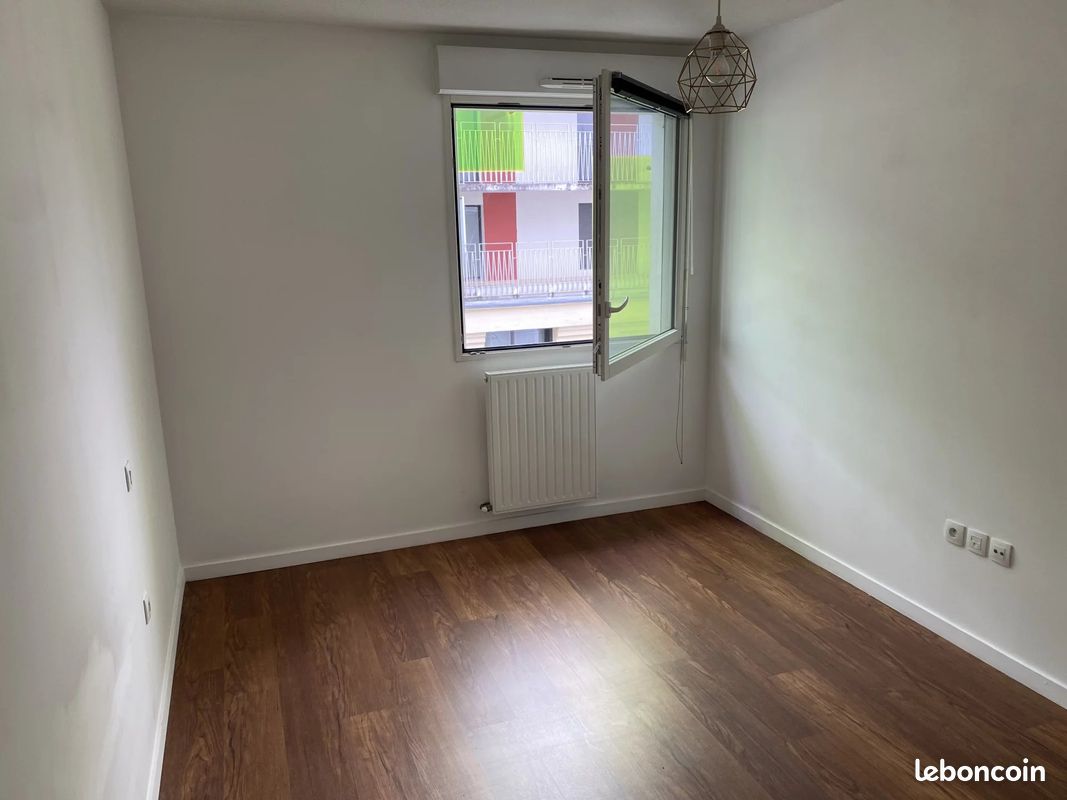 Appartement 2 pièces 40 m² - Bordeaux 33000 (image principale 2)