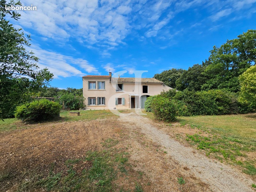 Maison 3 pièces 105 m² · à Bouchet · 105 m² · 350 000 €