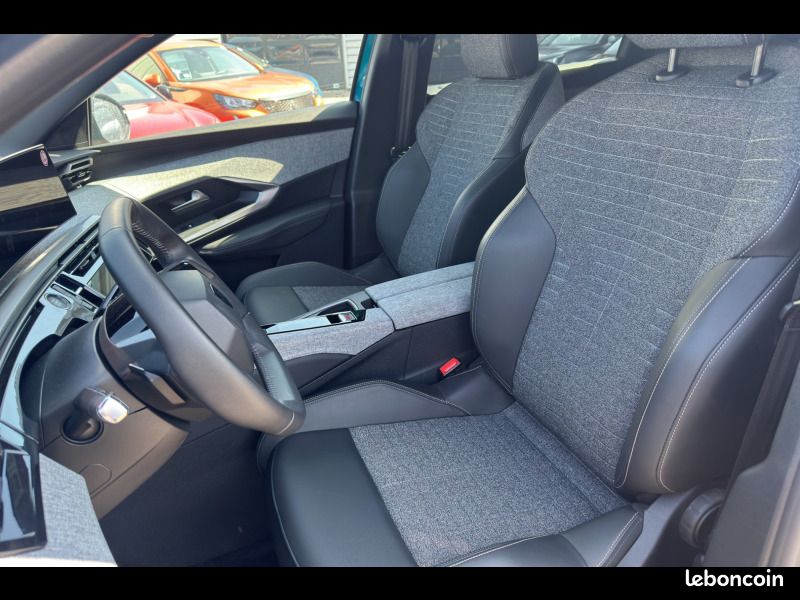 Peugeot 5008 Hybrid 136 e-DCS6 Allure (image 12)