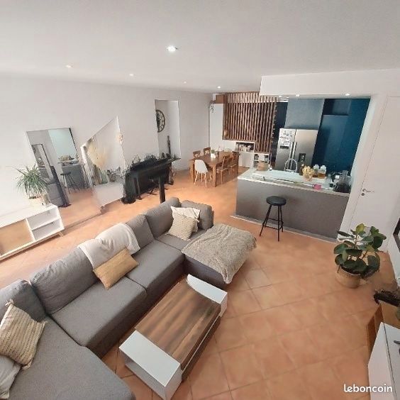 Appartement 2 pièces 71 m² · à Toulon · 71 m² · 990 €/mois