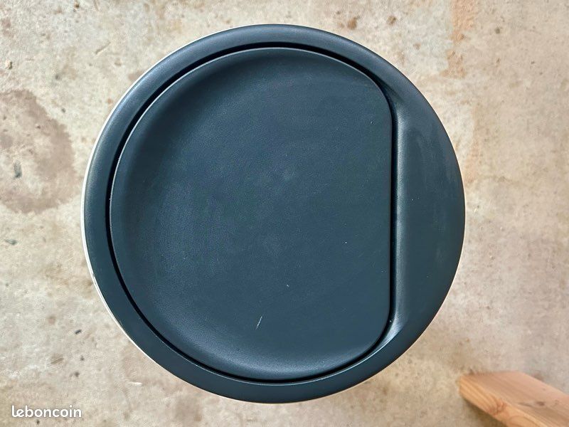Poubelle Brabantia Touche Bin 30 litres (image 2)