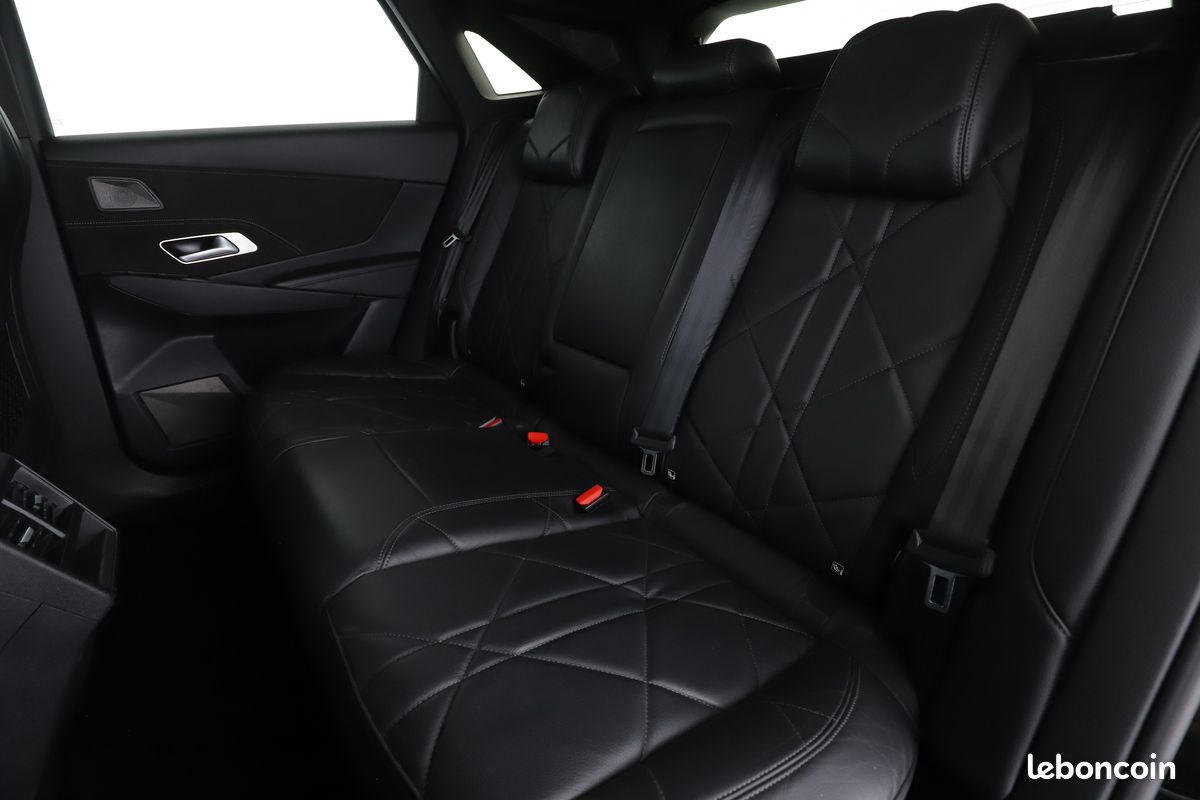 DS Automobiles DS 7 Crossback 1.6 PureTech Performance Line + Automatique 180 ch (image 15)