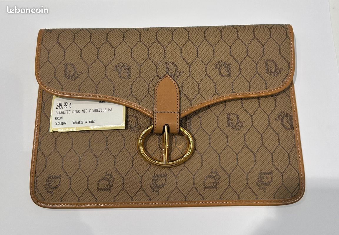 Abeille Pochette BandouliÃ¨re Dior Pochette Dior Abeille Pochette
