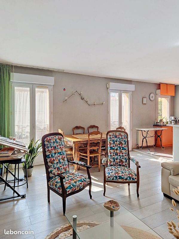 Appartement 4 pièces 91 m² · à Nîmes · 91 m² · 230 000 €