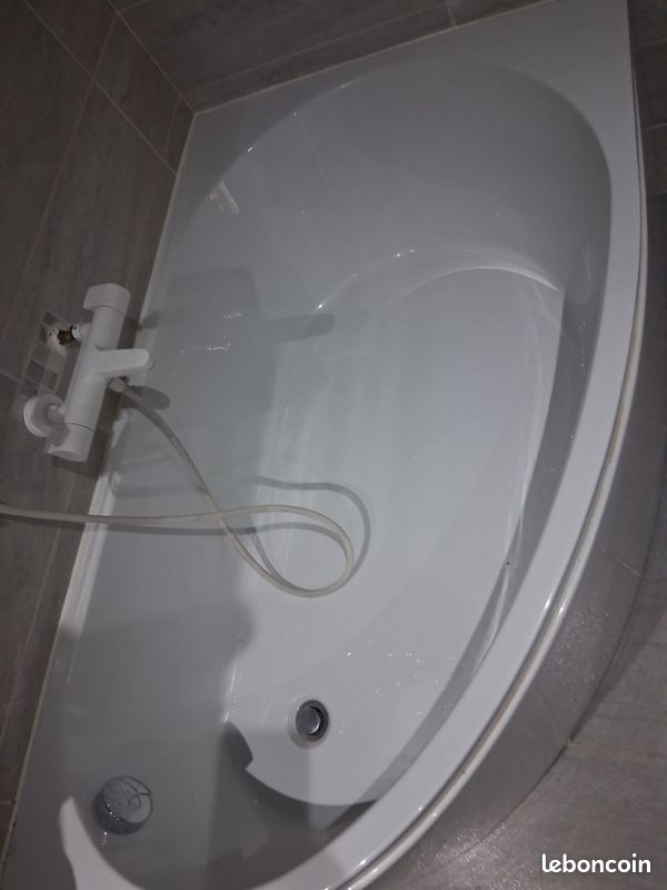 Bagnoire asymetrique (image 3)