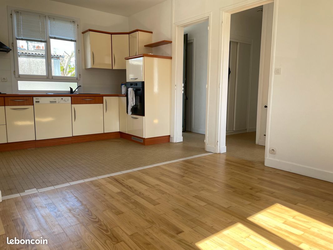 Appartement 4 pièces 60 m² · à Avranches · 60 m² · 740 €