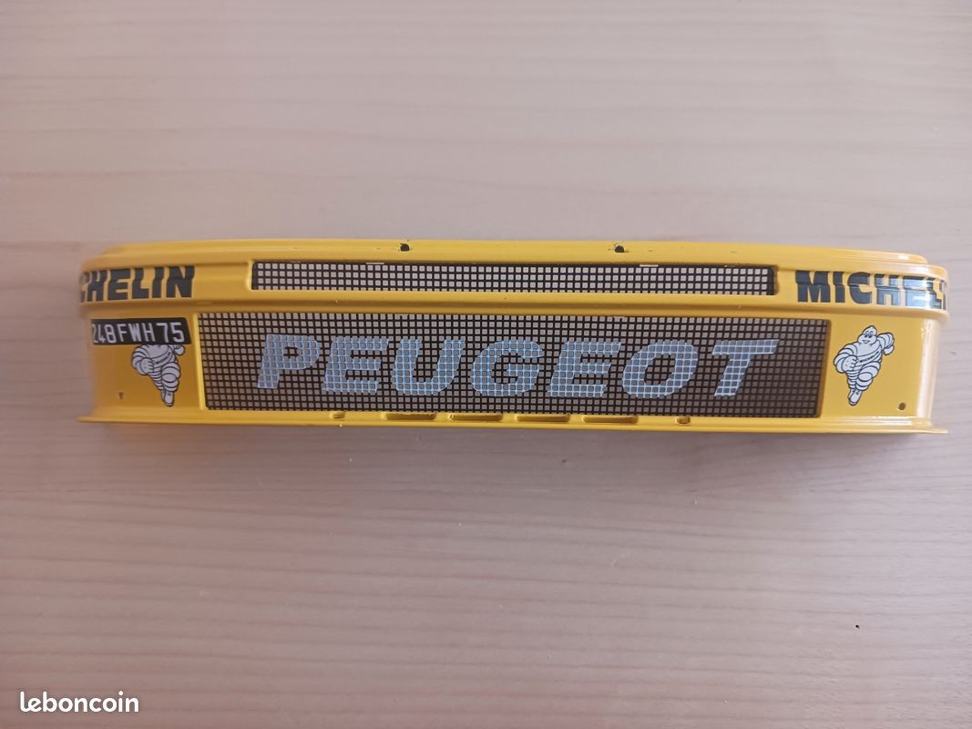 Pare-chocs avant Peugeot 205T16 rallye Paris dakar (image 1)