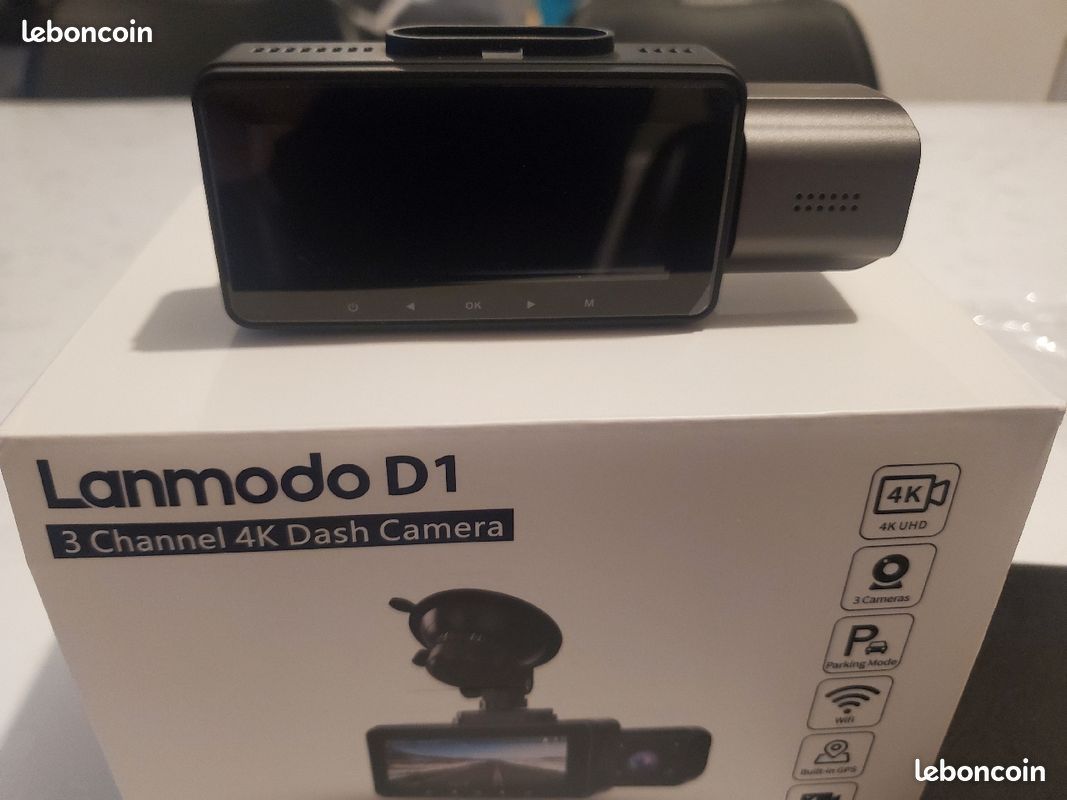 Lanmodo D1 3-Channel 4K Dash Camera