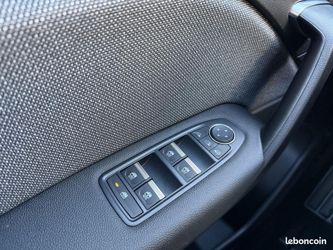 RENAULT SYMBIOZ E-Tech FULL Hybride 160 TECHNO - PACK HIVER-HAYON ELEC-ROUE DE SECOURS (image 25)