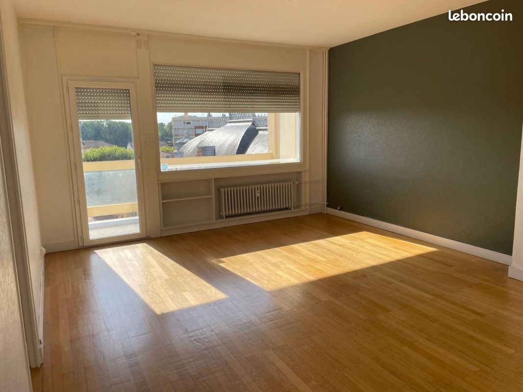 Appartement 4 pièces 113 m² · à Mâcon · 113 m² · 1 050 €/mois