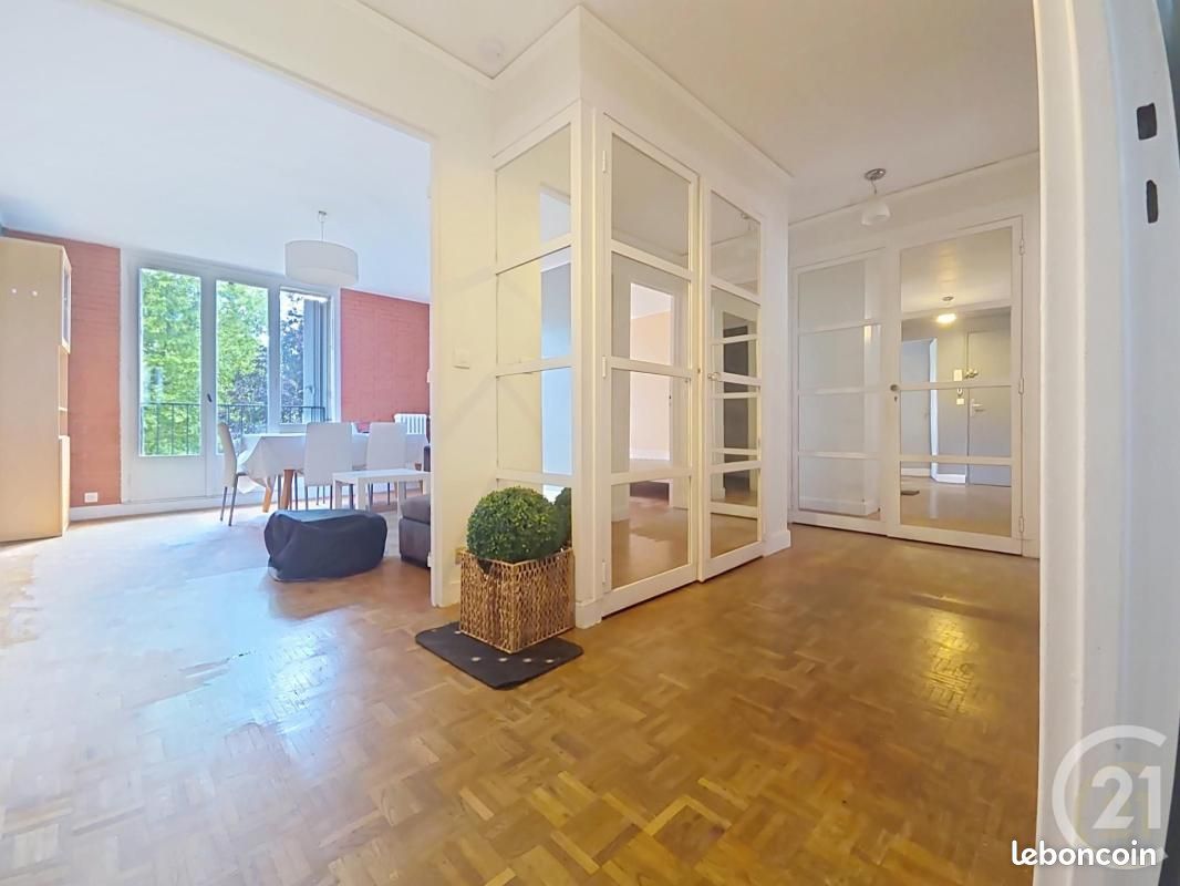 Appartement 4 pièces 65 m² · à Compiègne · 65 m² · 910 €/mois