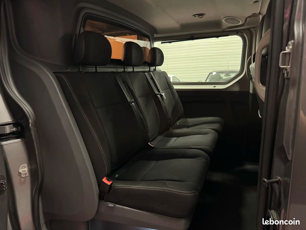 Renault TRAFIC 6 PLACES 140CH + Moteur à Chaine + Entretien OK (image 13)