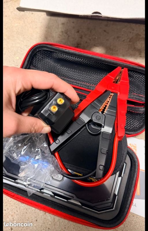 YUSMAN Booster Batterie Voiture, 5000A Démarreur Batterie