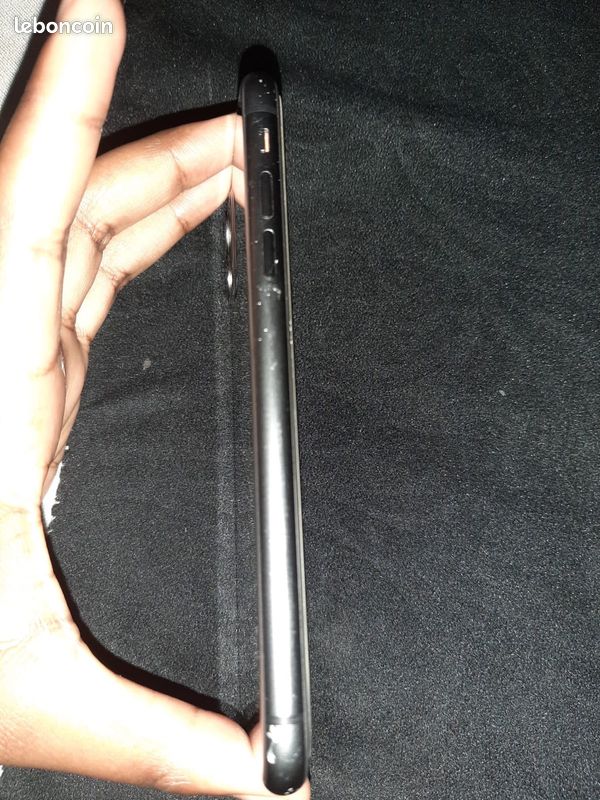 IPhone 11 128g (image 3)