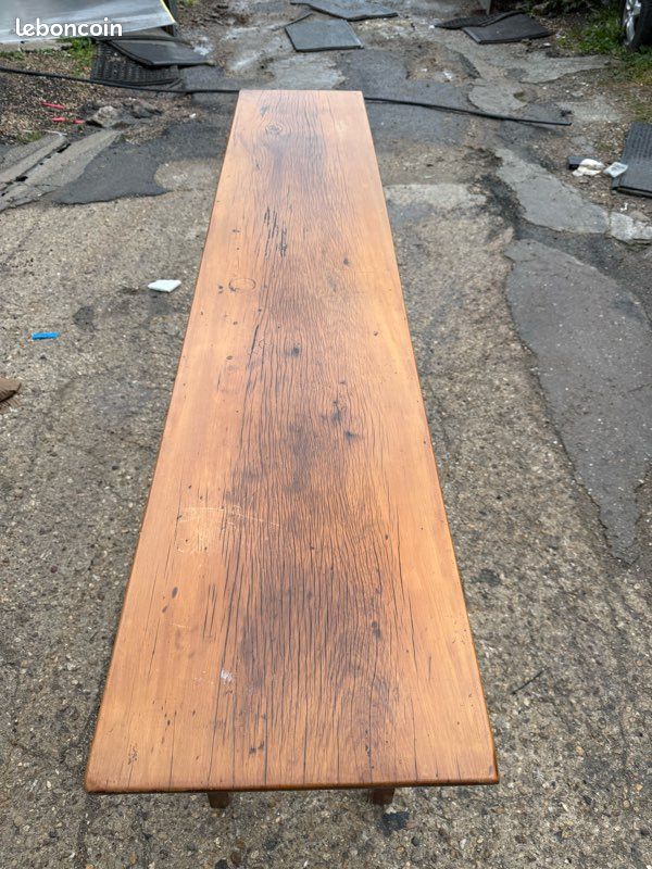 Table en bois massif (image 3)