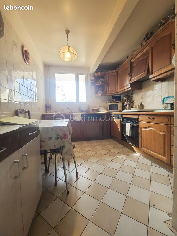 Appartement 5 pièces 92 m² · à Chilly-Mazarin · 92 m² · 199 000 €