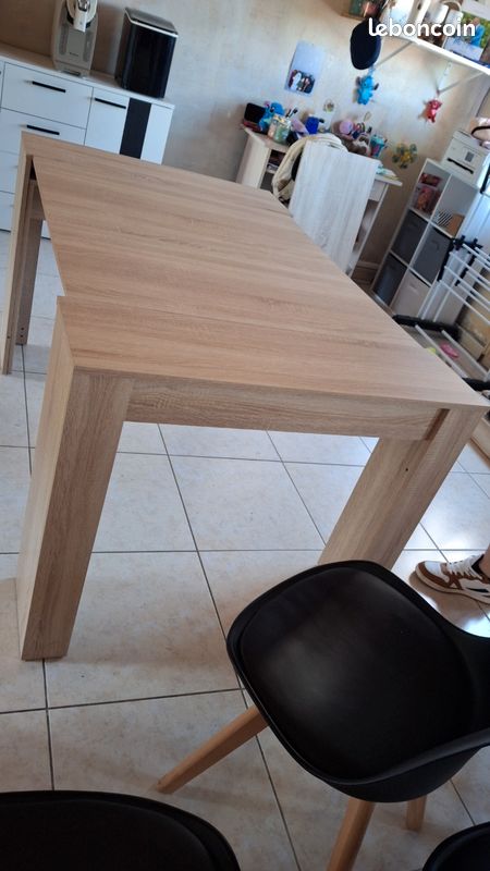 Table (image 4)