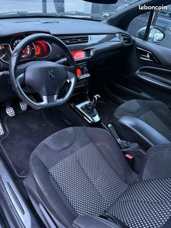 CITROËN DS3 1.2 VTi 82CH CT OK (image 3)
