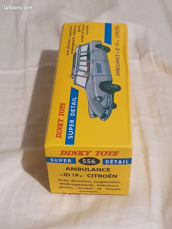Ambulance Citroën DS/ID Dinky Toys France - Échelle 1:43 - 1962