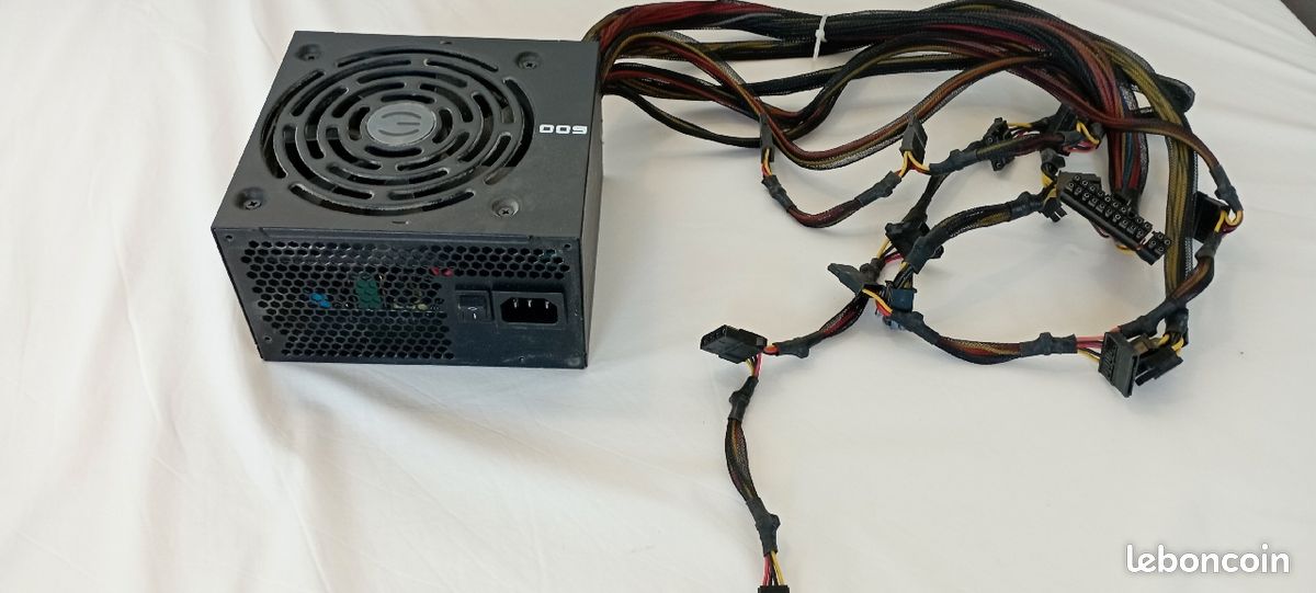 Pièces Détachées de PC GAMER ( RX 570, 600W, BeQuiet, HDD ) (image 4)