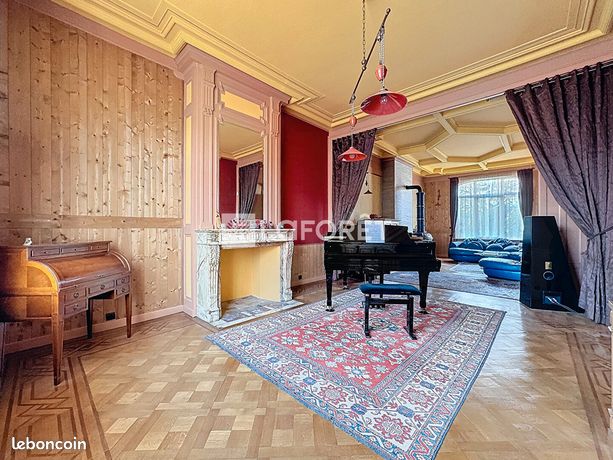 Maison 10 pièces 290 m²