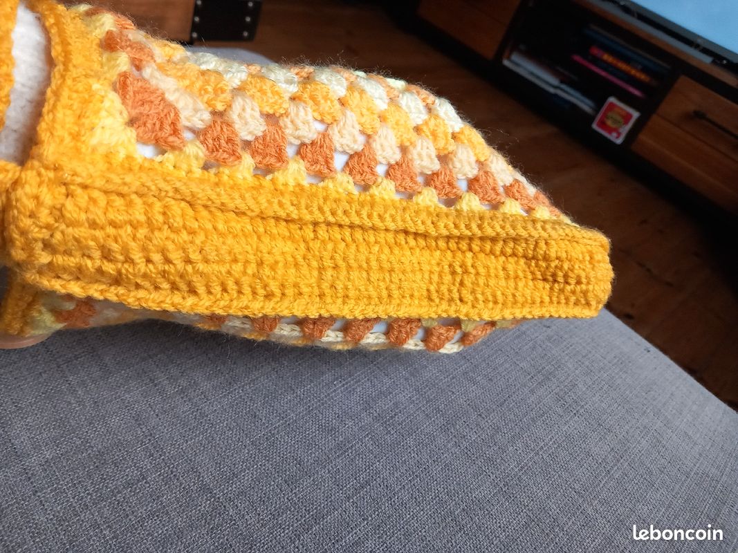 Sac en crochet carré jaune neuf fait main (image 7)
