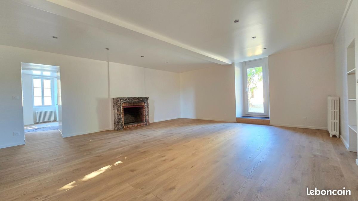 Maison 5 pièces 126 m² · à Saint-Aubin-des-Châteaux · 126 m² · 1 280 €/mois