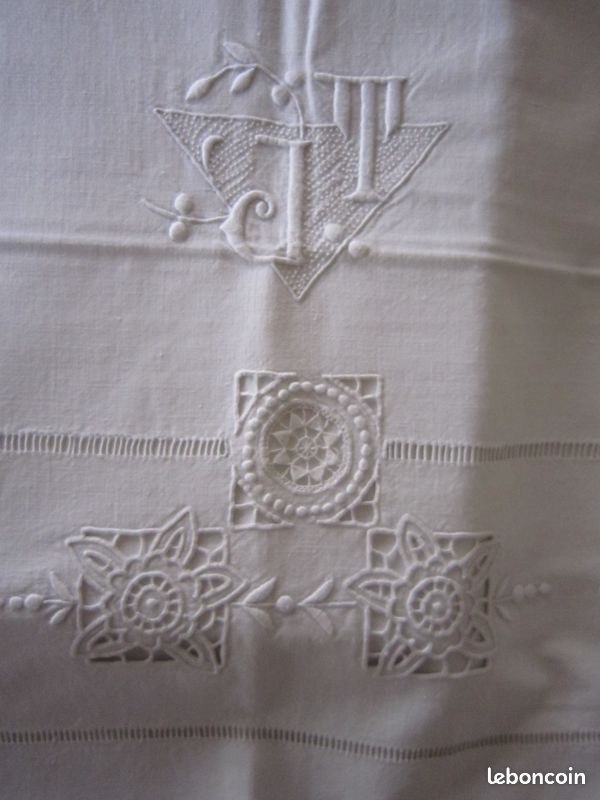 Grand Drap Ancien En Lin Blanc Cassé Avec Monogramme P-M - 267 X 220 Cm