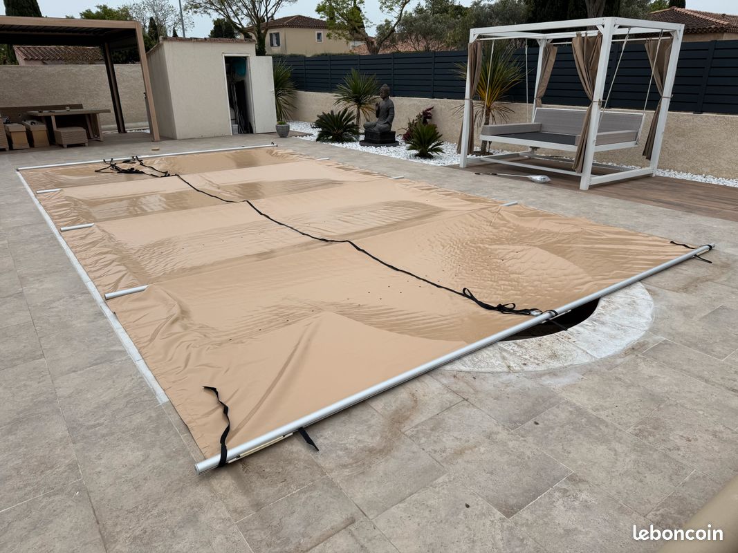 Bache à barre piscine (image 2)