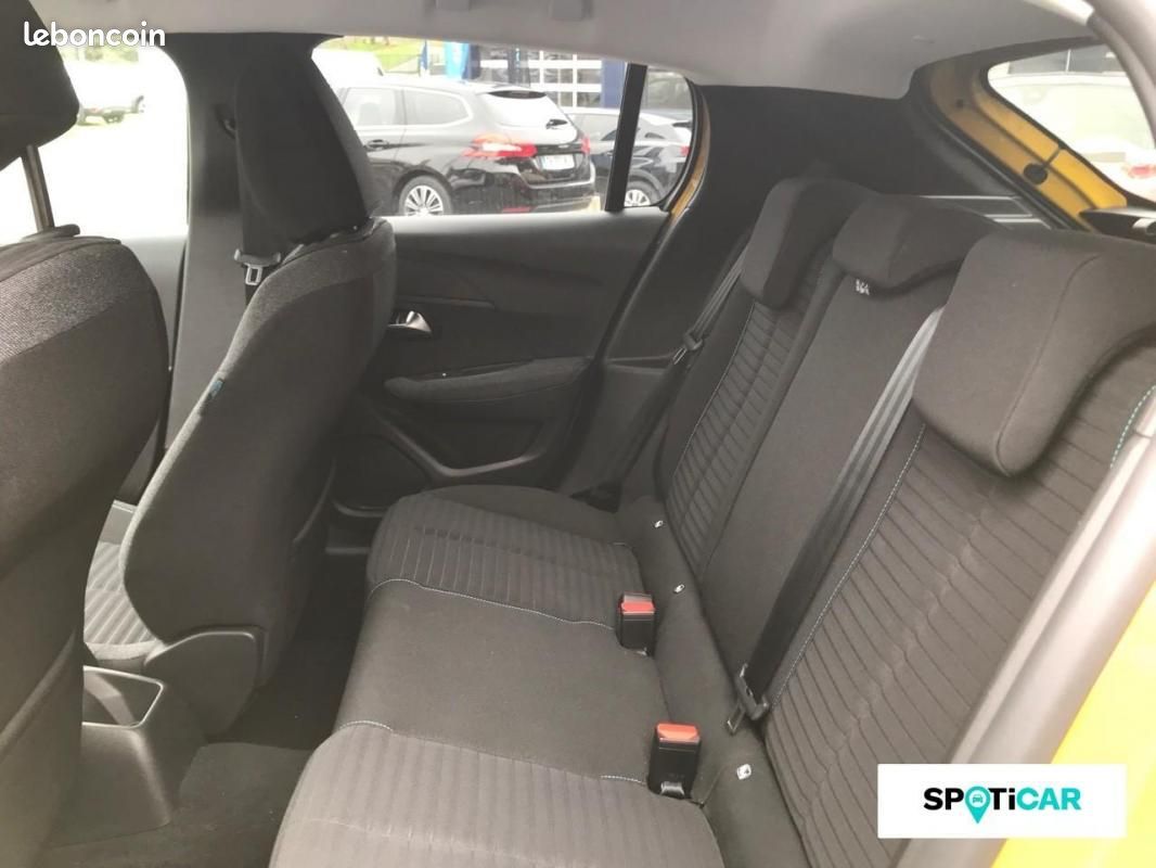Peugeot 208 PureTech 100 S&S BVM6 Style (image 10)