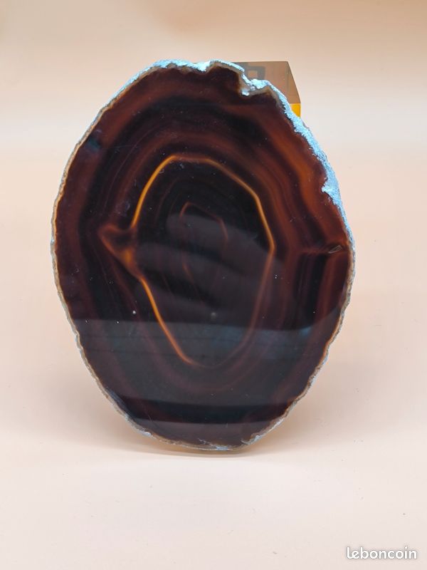 Tranche d'agate (Brésil) socle laiton Tranche d'agate (Brésil) socle laiton