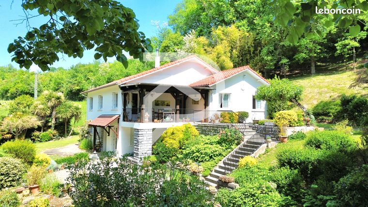 Maison 7 pièces 140 m²