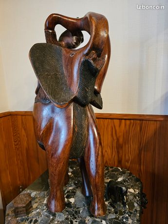 Boîte Ancienne Indienne En Bois Avec éléphant En Bronze - Décoration Vintage