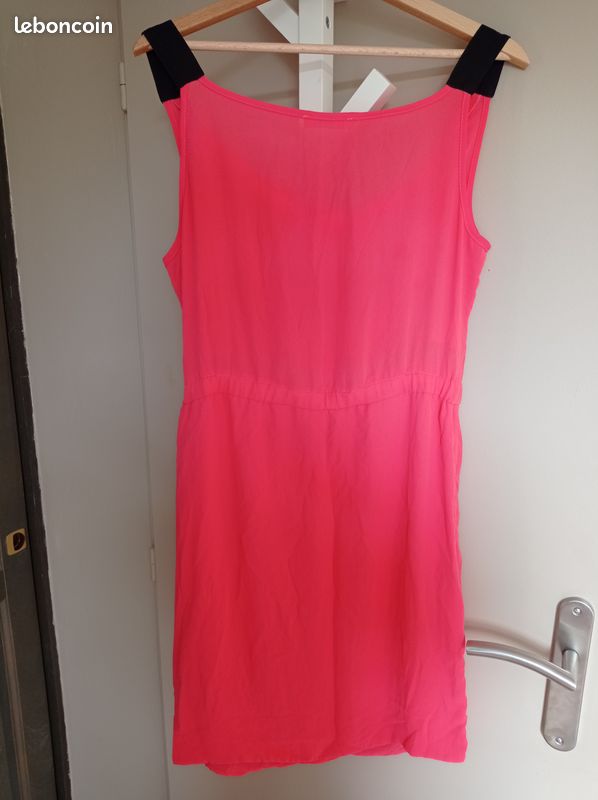 Robe courte corail T.40 (image 3)