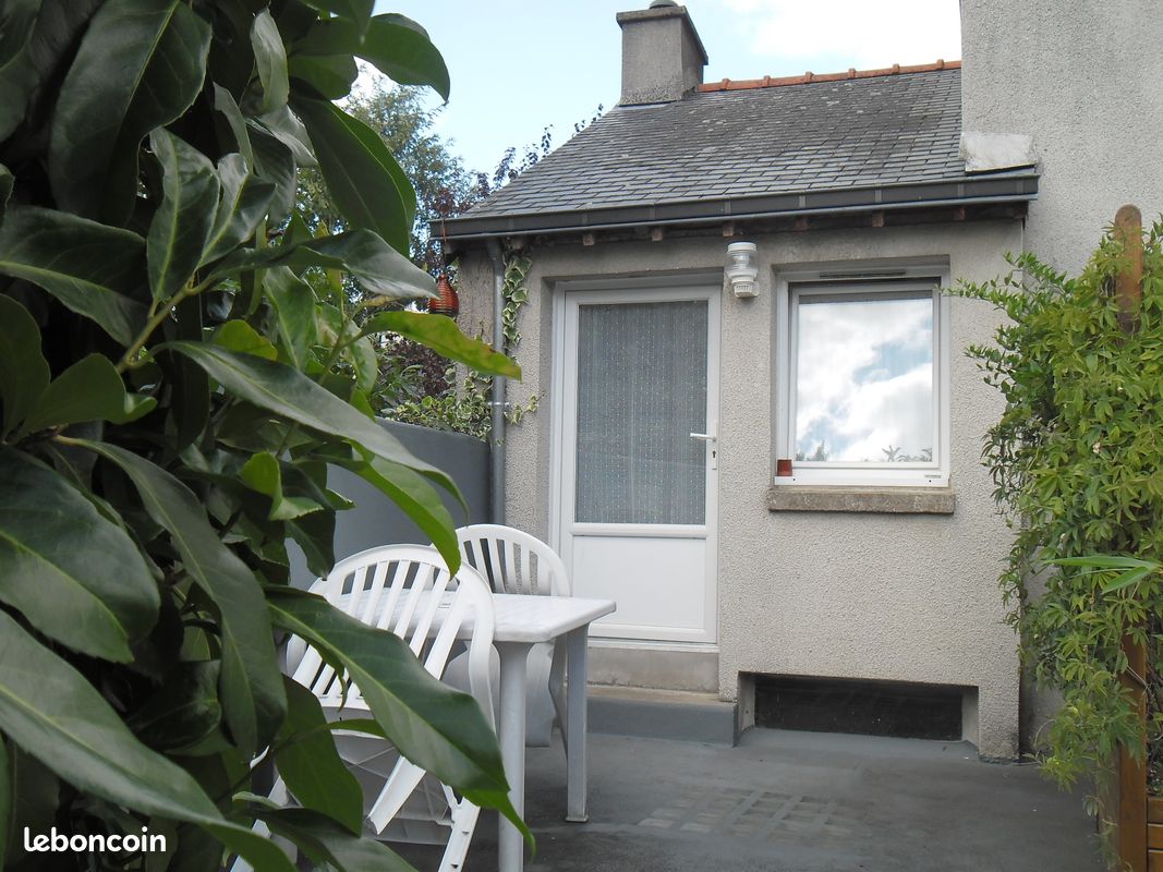 Appartement 2 pièces 18 m² · à Malestroit · 18 m² · 300 €/mois