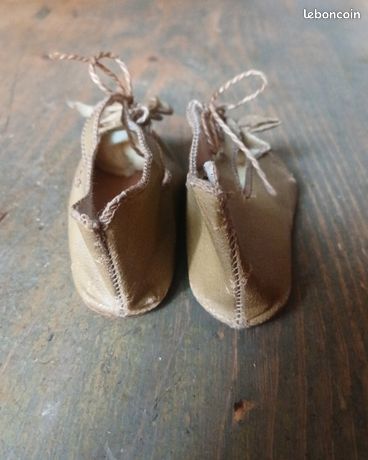 2 CHAUSSURES UNIQUES Poupée Jumeau à l'abeille EUR 10,00 - FR